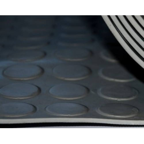 Pavimento de goma con relieve BOLO NEGRO 1500